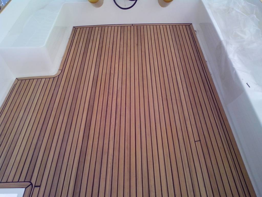 Чем покрыть деревянные полы в ванной: какой вид дерева выбрать и порядок укладки