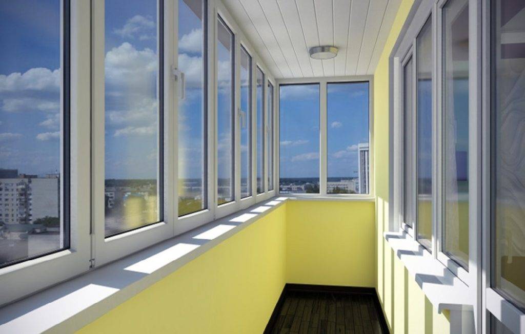 Какой профиль пластиковых окон лучше подходит для остекления балконов