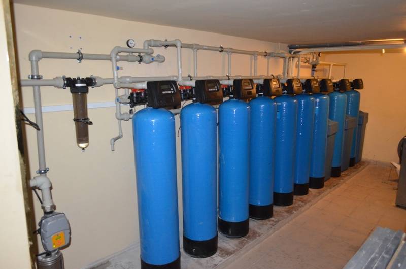 Как долить воду в систему отопления дома и что нужно?