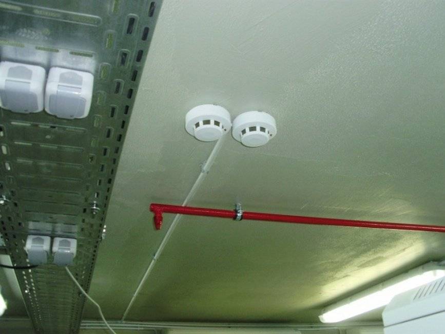 Вентилирование натяжного потолка