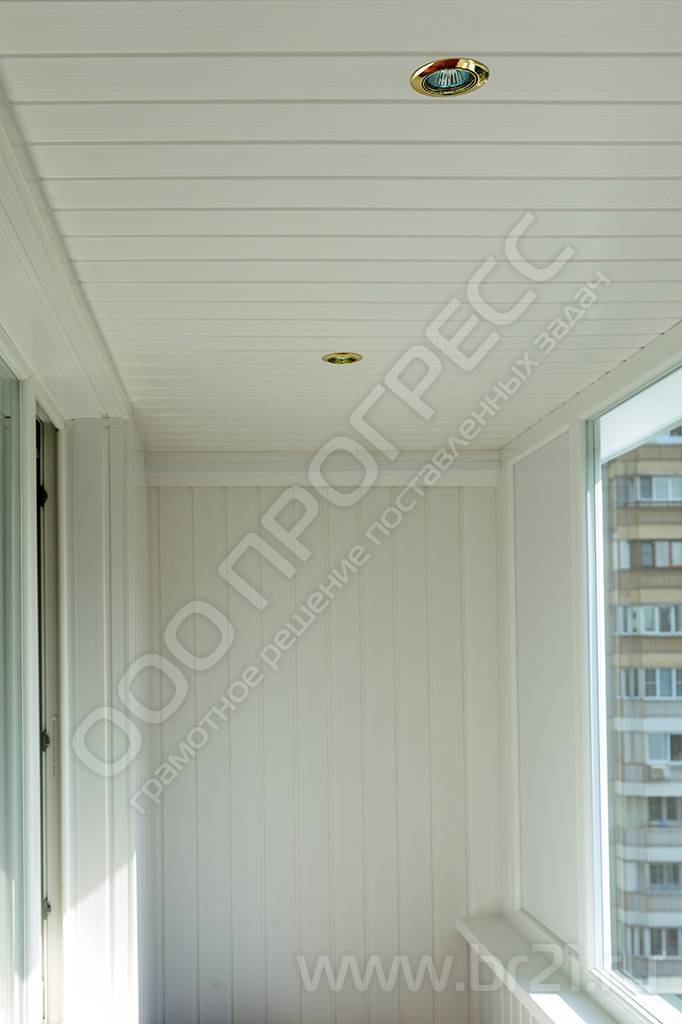 Балкон евровагонкой – отделка своими руками; фото и видео обшивки балкона