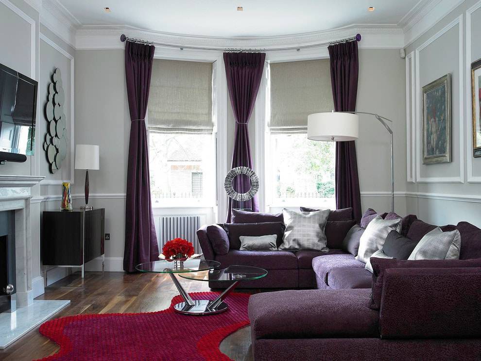 Фиолетовые шторы в интерьере фото в гостиной