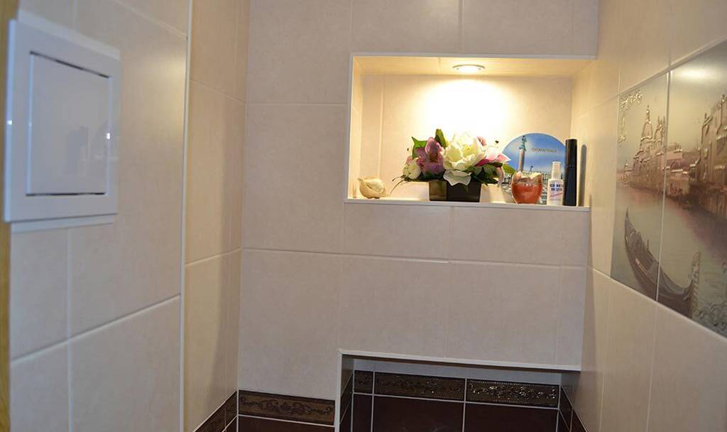 Как заделать окно из кухни в ванную: 3 самых простых способа