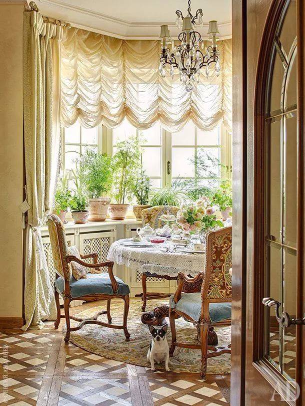 Французские шторы в интерьере - 100 фото оригинального дизайна и удачного сочетания