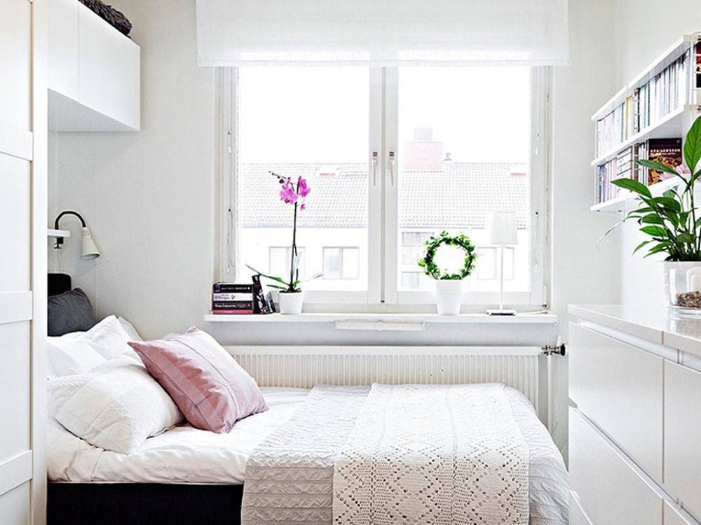 Узкая спальня: максимальное использование пространство со 120 фото-идеями о дизайнеров со всего мира!