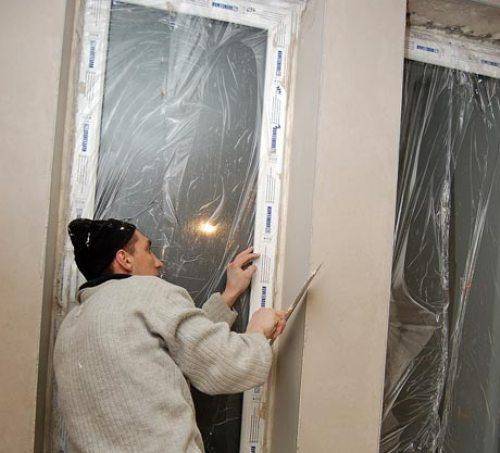 Как защитить окна во время ремонта квартиры?