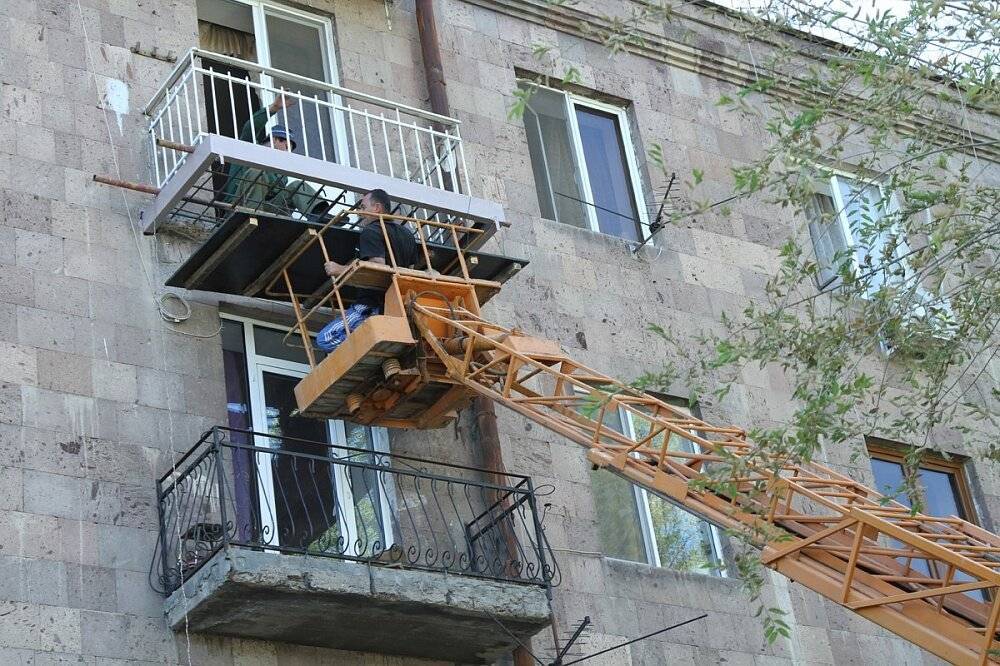 Должна ли управляющая компания выполнять ремонт балконной плиты