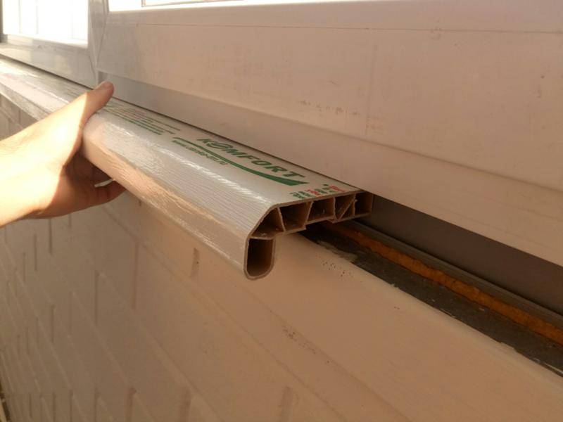 Подоконник на балконе – 3 способа самостоятельной установки конструкции