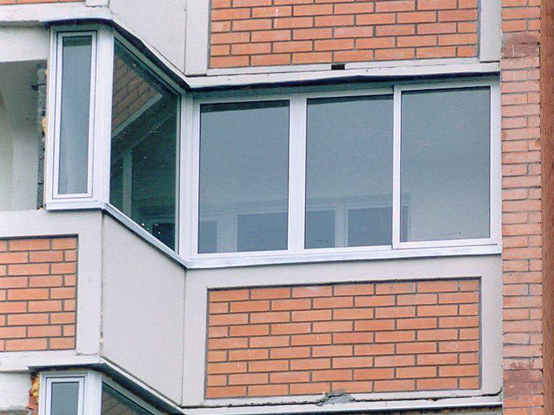 Остекление балконов п-44