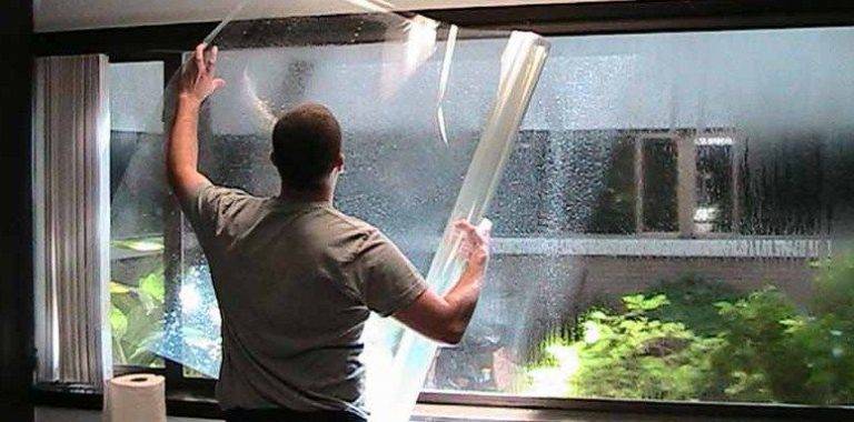 Легкие способы снятия солнцезащитной пленки с окна