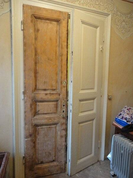 Как покрасить деревянную дверь в белый цвет - всё о межкомнатных и входных дверях