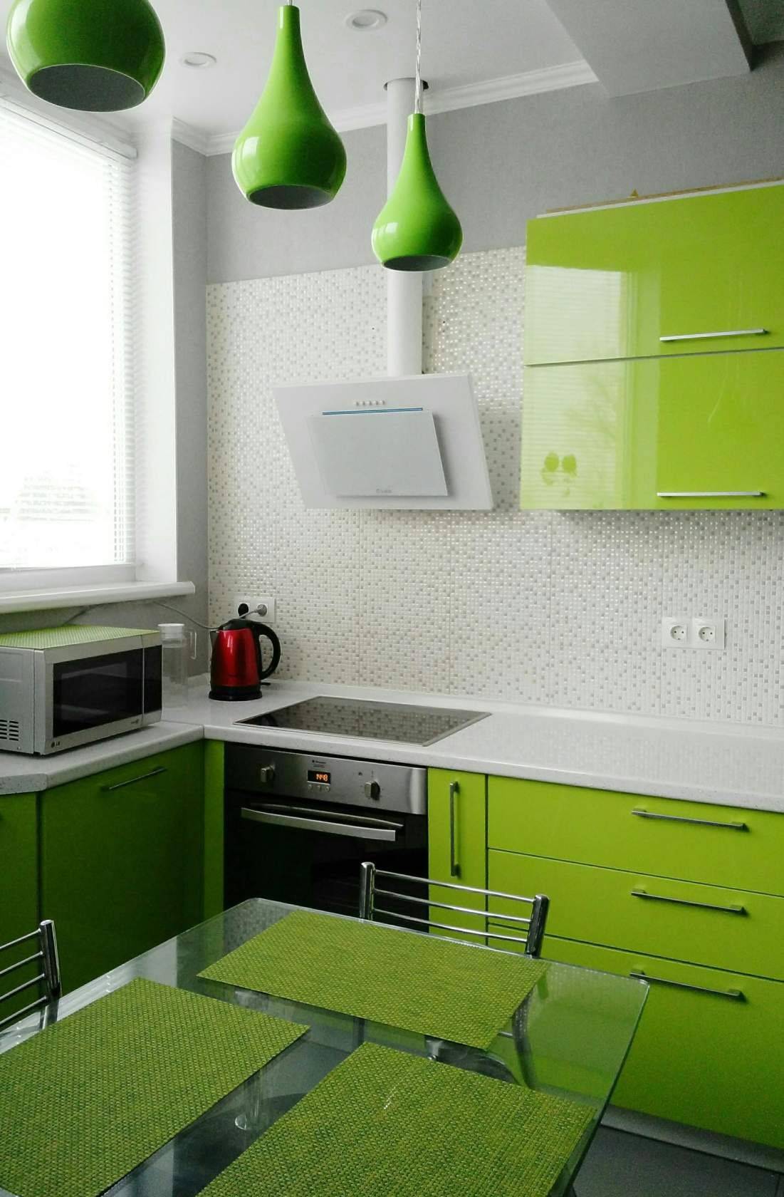 Планировка кухни - 90 фото современного дизайна кухни с зелеными оттенками