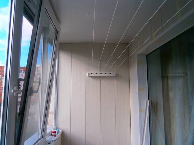 Варианты отделки лоджии/балкона пластиковыми панелями