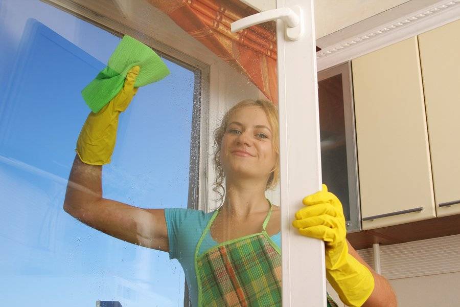 Чем лучше помыть окна, чтобы блестели и не было разводов?