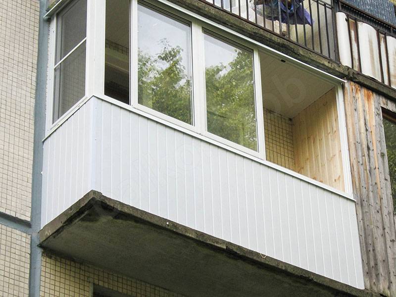 Наружная отделка балкона: видео-инструкция по монтажу с внешней стороны, чем лучше отделать, фото