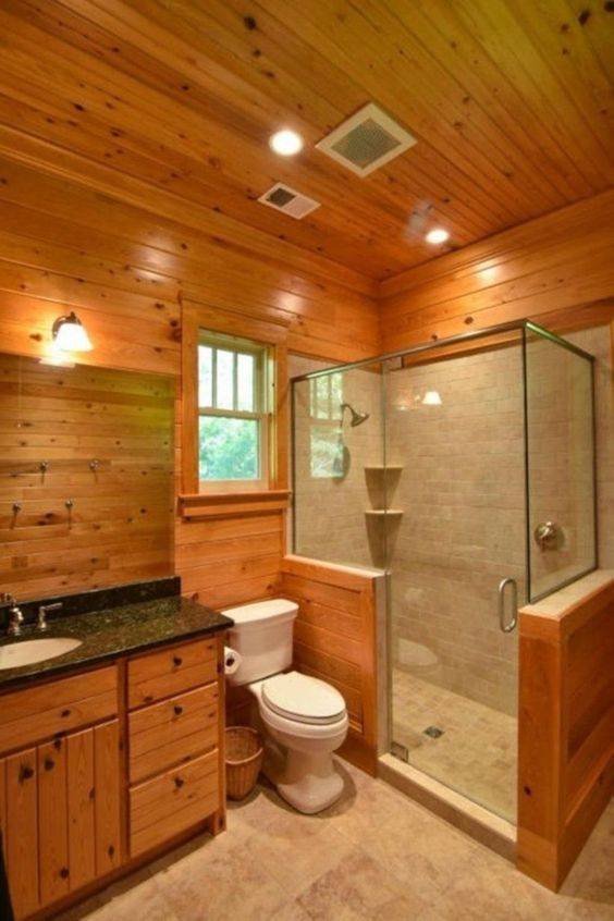 Ванная комната в деревянном доме: требования к сантехнике и отделке, способы гидроизоляции