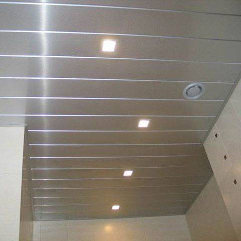 Потолок на кухне из пластиковых панелей - порядок монтажа.