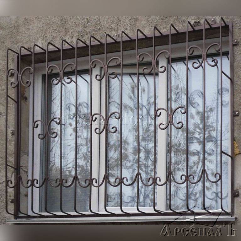Кованые перила на балкон, металлические ограждения лоджии: эскизы, фото, видео, идеи