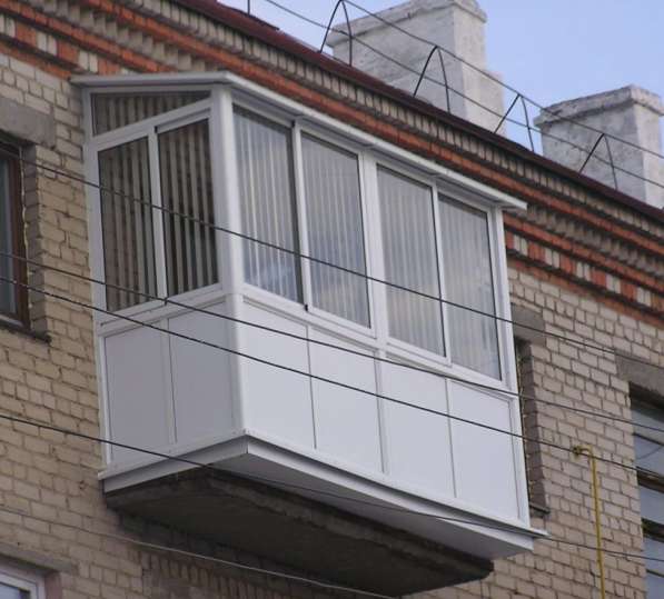 Как самостоятельно застеклить балкон пластиковыми окнами?