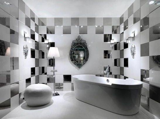 Зеркало в ванной встроенное в плитку