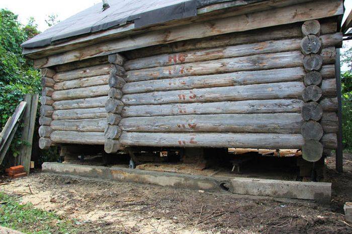 Как заменить нижние венцы деревянного сруба бани и дома