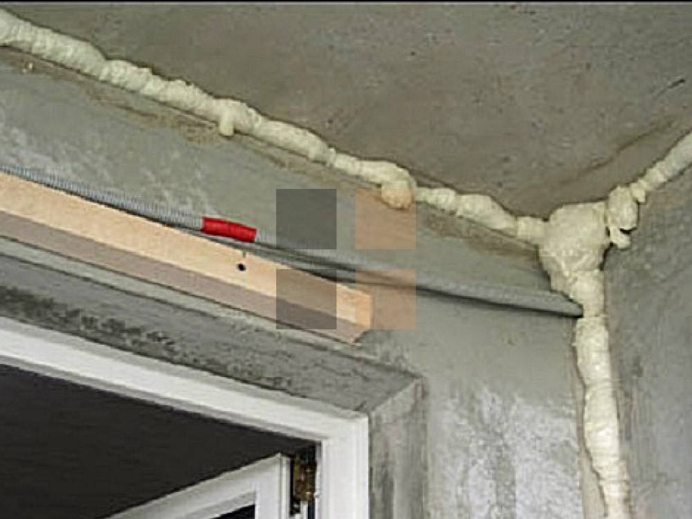Как заделать швы на потолке между плитами: чем замазать межплиточную щель, смесь для заделки потолочных стыков, гидроизоляция