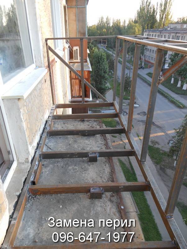 Как расширить балкон своими руками