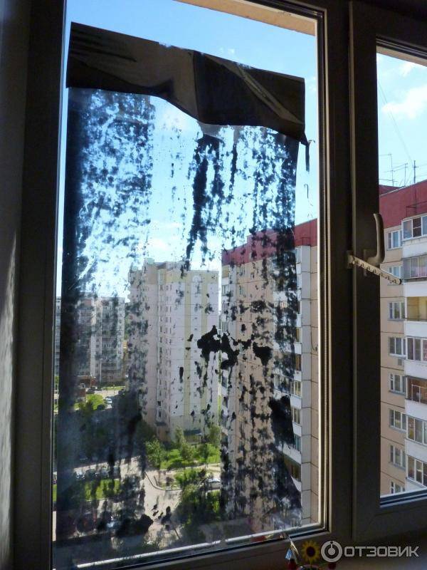 Чем закрыть окна на балконе от солнца