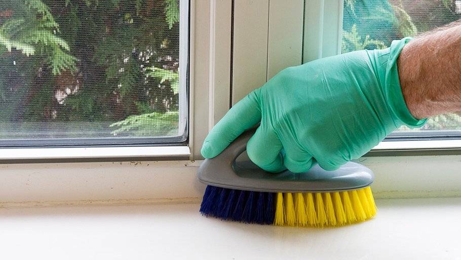 Чем отмыть пластиковые окна от желтизны и грязи