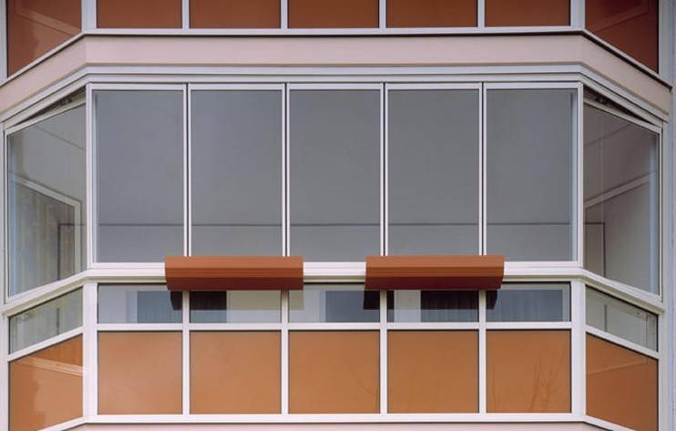 Застеклить балкон пластиком: пошаговая инструкция