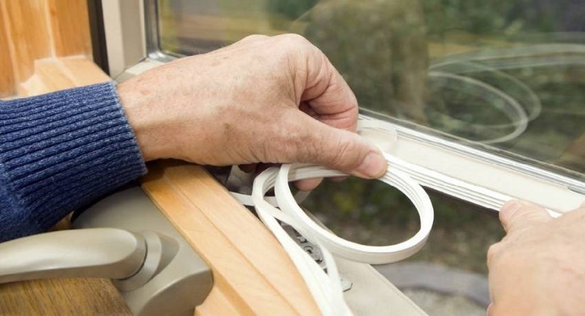 Как заменить уплотнительные резинки на пластиковых окнах: пошаговая инструкция