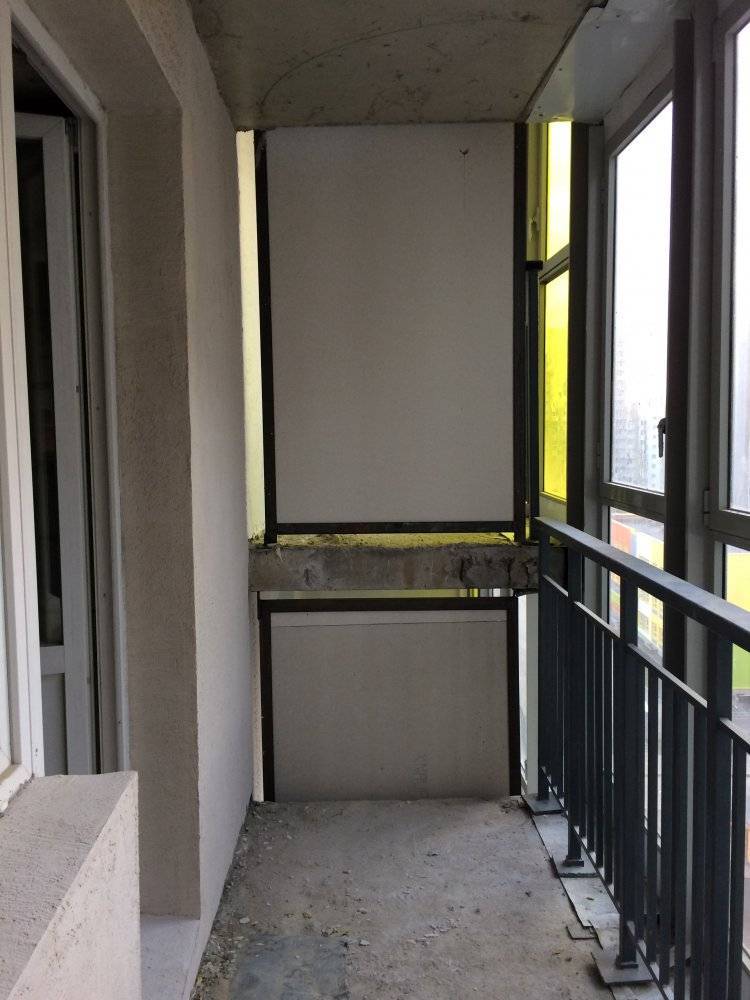 Перегородка на балконе от соседей