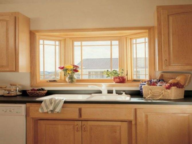 Подоконник-столешница на маленькой кухне в едином стиле
 - 23 фото