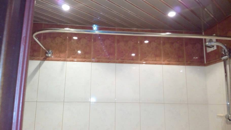 Штанга для шторы в ванную: формы, крепления, установка