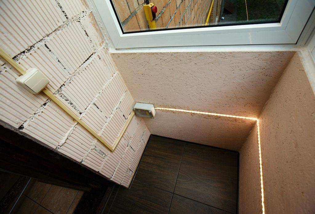 Как провести свет на балкон или лоджию своими руками