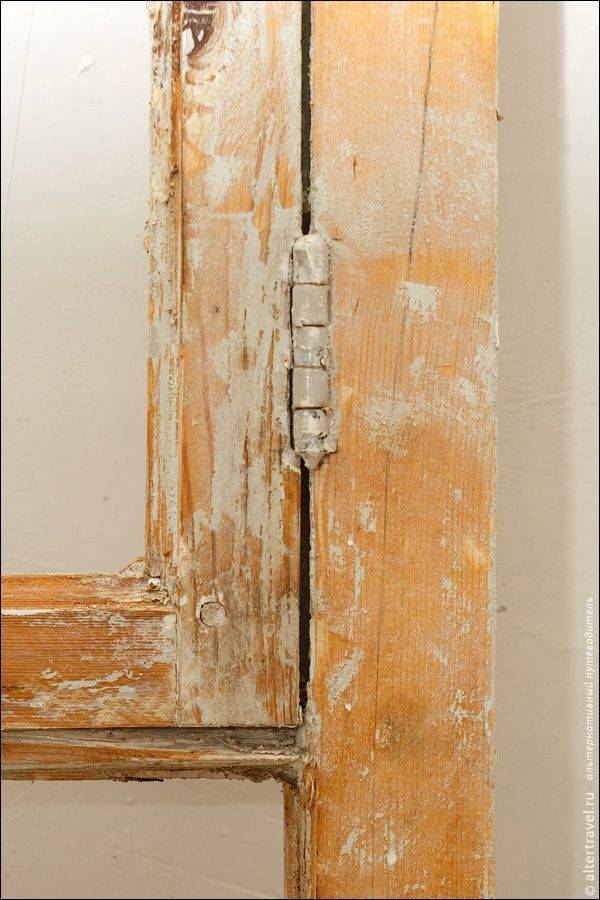 Как снять старую краску с деревянных окон - строительный портал