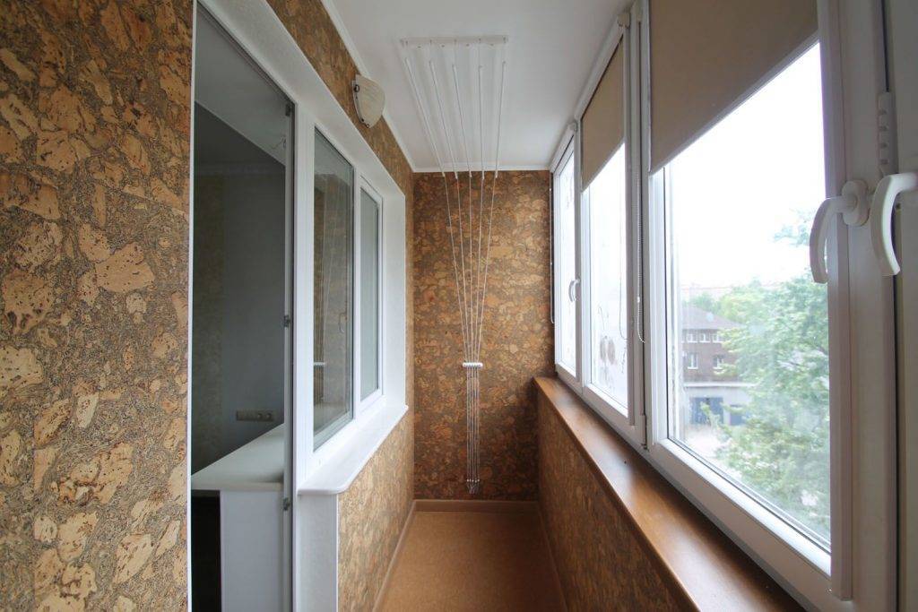 Чем отделать стены на балконе: лучшие варианты отделки, как можно покрыть кирпичную или бетонную стену из блоков плиткой и другими материалами