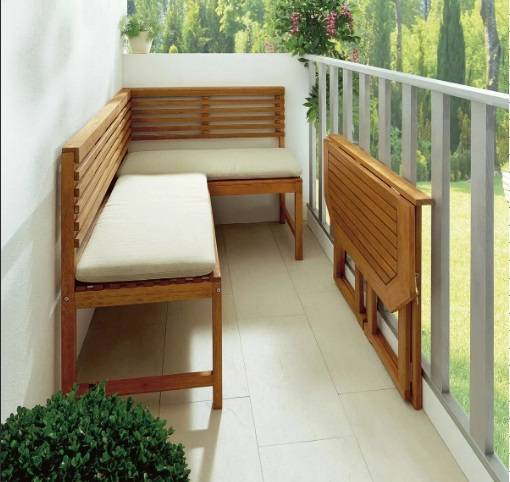 Какую выбрать мебель для балкона