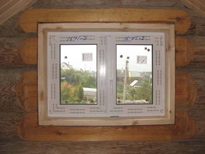 Вставка окна в деревянный сруб - методы установки окон