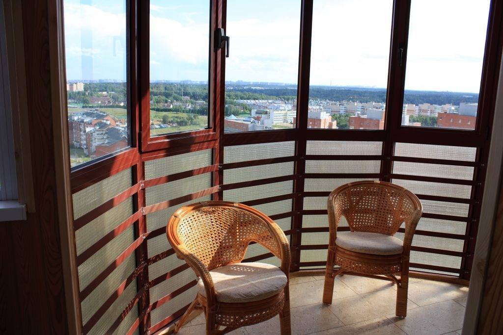 Остекление балкона: преимущества и недостатки панорамного остекления, отзывы владельцев
