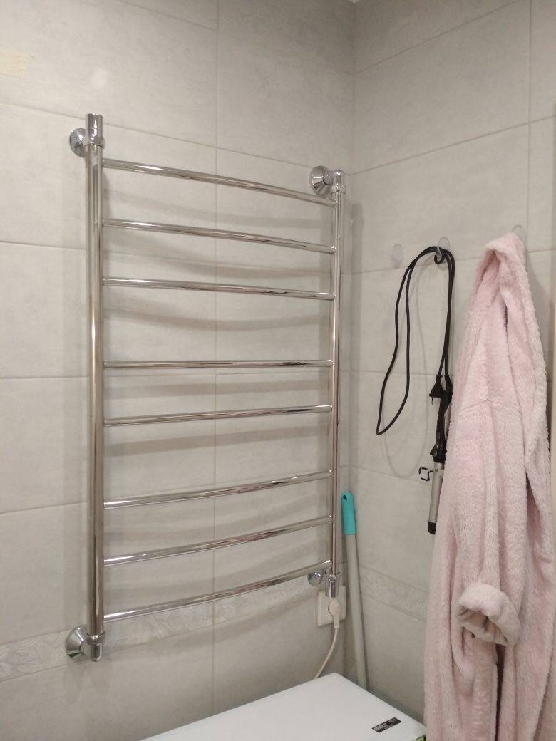Установка полотенцесушителя в ванной своими руками: инструкция, монтаж и видео