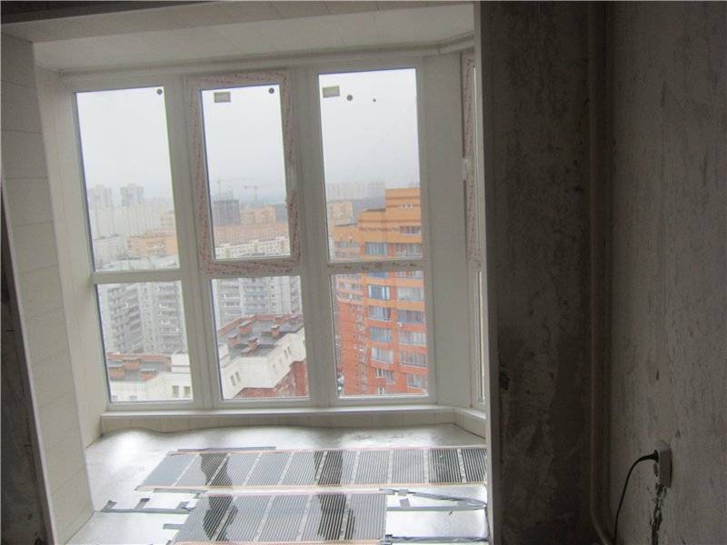 Как утеплить балкон с панорамным остеклением?