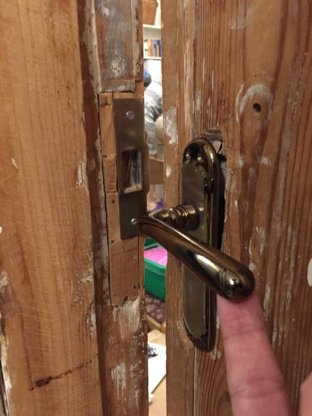 Как открыть закрытую дверь без ключа - всё о межкомнатных и входных дверях