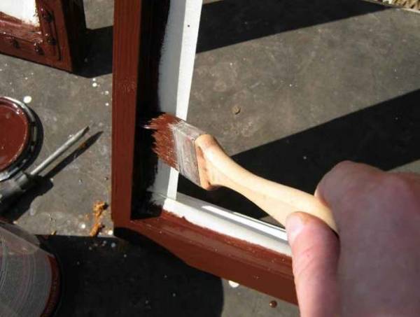Как покрасить деревянные окна - пошаговая инструкция, советы