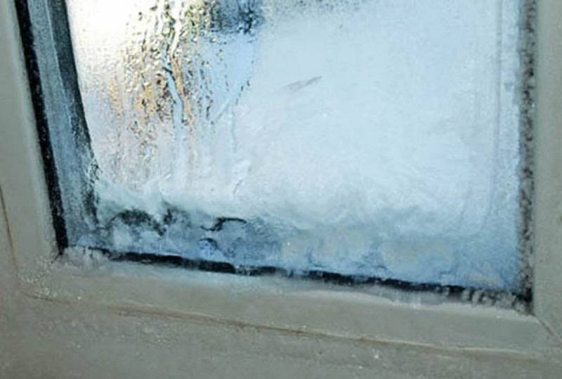 Почему текут пластиковые окна: причины, что делать, как с этим бороться, зимой