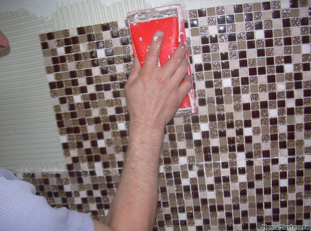 Как приклеить панели в ванной