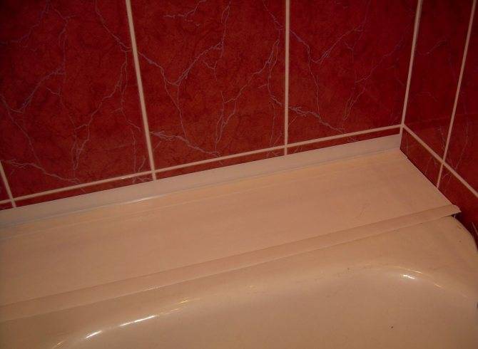 Как заделать стык между ванной и стеной - доступные каждому варианты