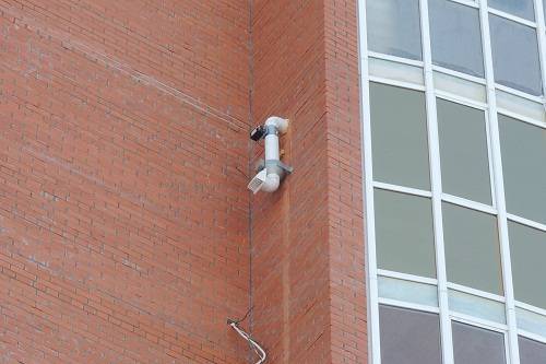 Как сделать вентиляцию на балконе: этапы работы и способы избавления от конденсата