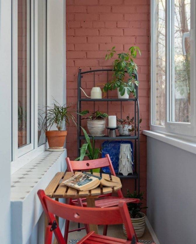 Требования к мебели на балкон и полезные советы по ее размещению