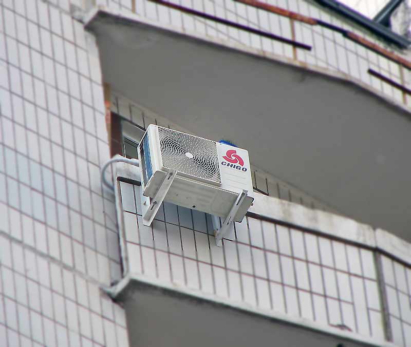 Как установить кондиционер на балконе